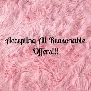 🎀Currently Accepting All REASONABLE Offers 🎀